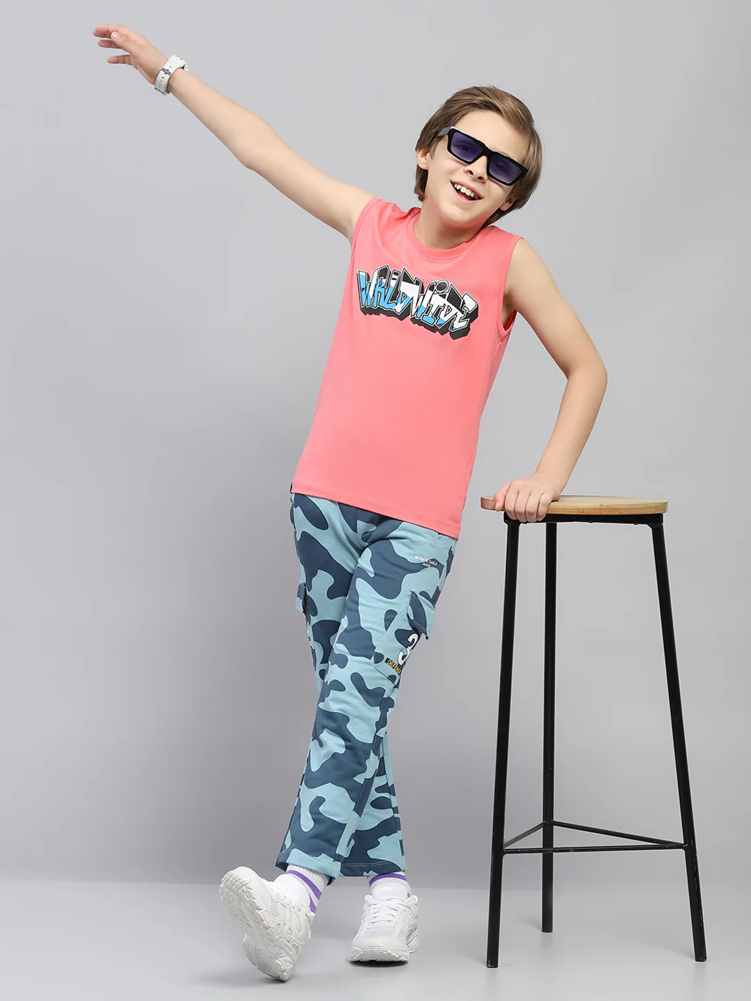 Boys Pink & Black Printed Round Neck Sleeveless T-Shirt (Pack of 2) - Image 2