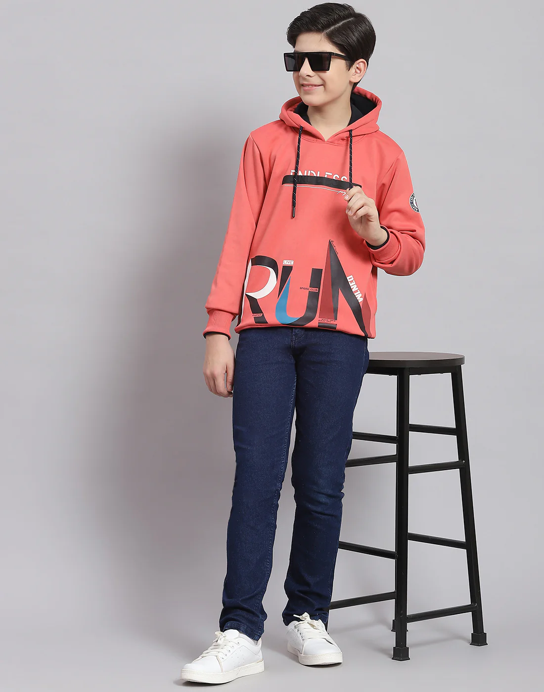 Boys Pink Printed Hooded Full Sleeve Sweatshirt - Image 2
