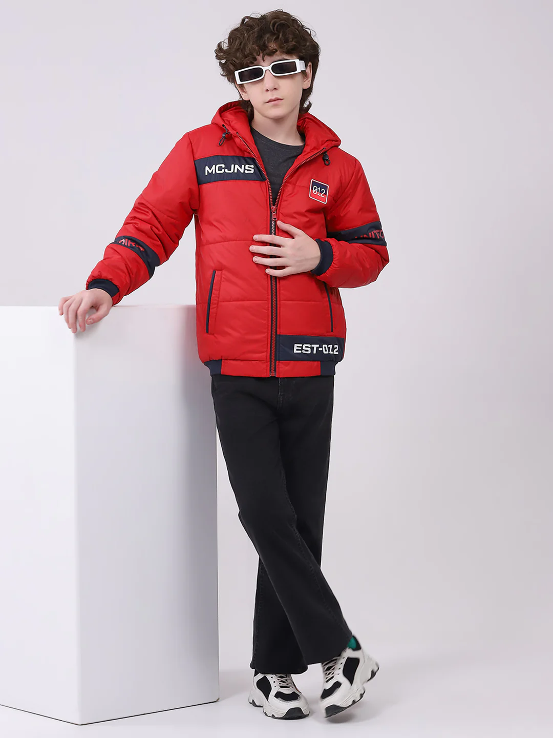 Boys Red Printed Hooded Full Sleeve Boys Jacket - Image 2