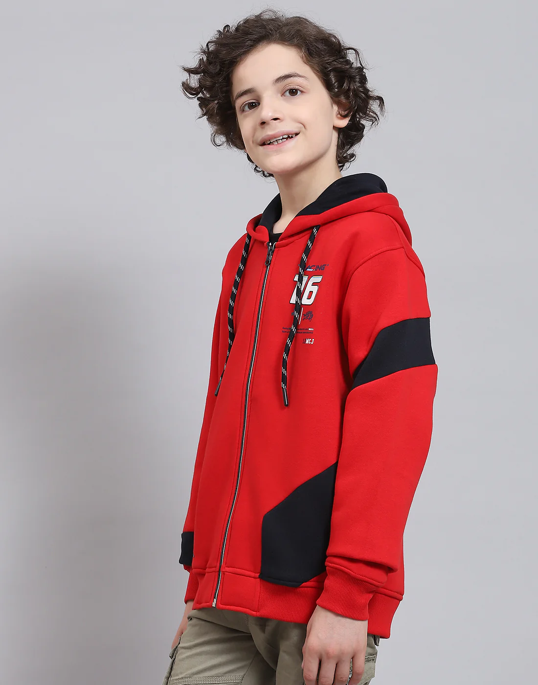 Boys Red Printed Hooded Full Sleeve Sweatshirt - Image 3