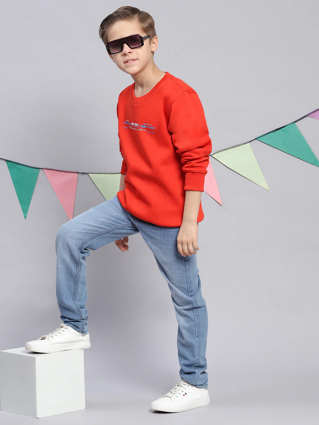 Boys Red Printed Round Neck Full Sleeve Sweatshirt - Image 2