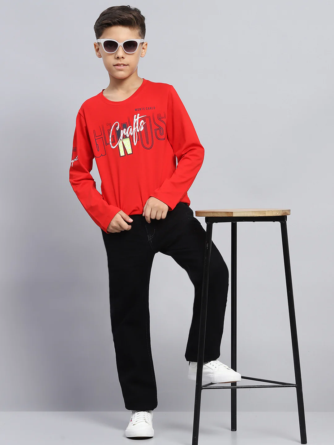 Boys Red Printed Round Neck Full Sleeve T-Shirt - Image 2