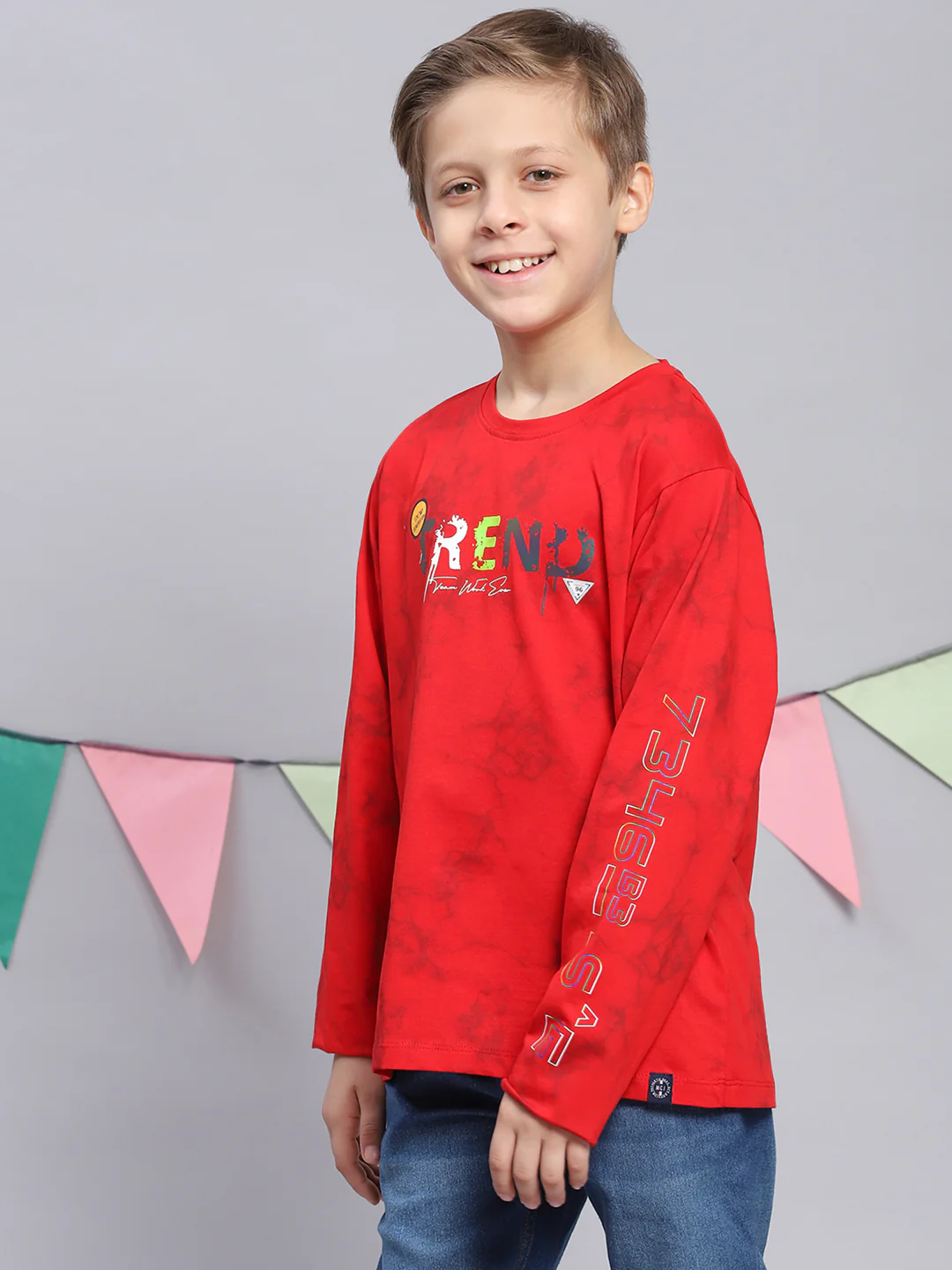 Boys Red Printed Round Neck Full Sleeve T-Shirts - Image 3