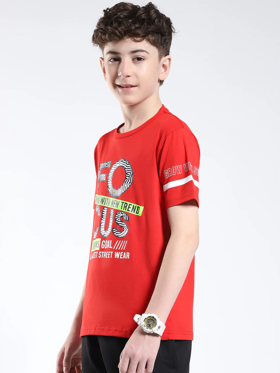 Boys Red Printed Round Neck Half Sleeve T-Shirt - Image 3