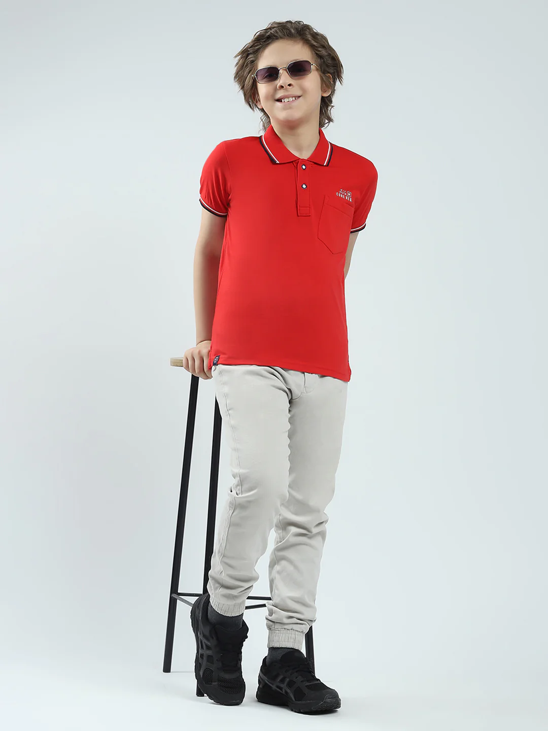 Boys Red Solid Collar Half Sleeve T-Shirt - Image 2
