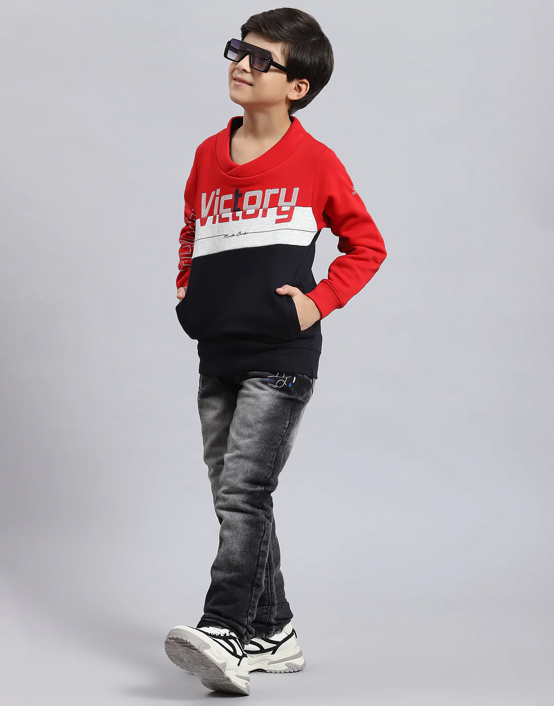 Boys Red Solid F Neck Full Sleeve Sweatshirt - Image 7