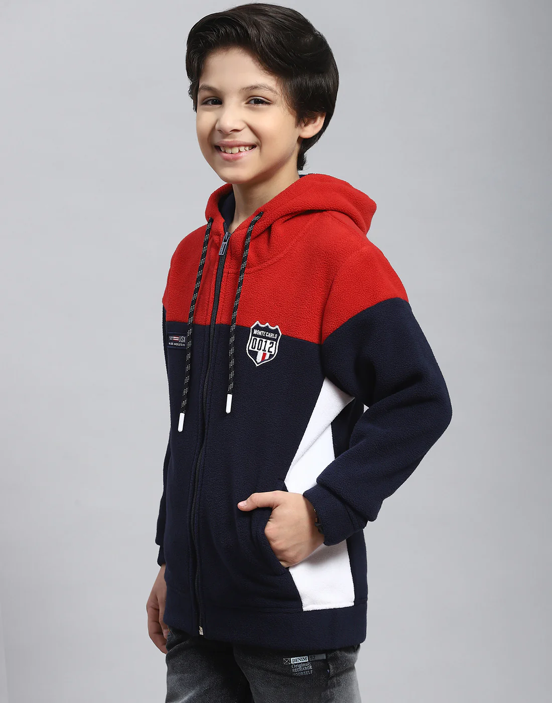 Boys Red Solid Hooded Full Sleeve Sweatshirt - Image 3