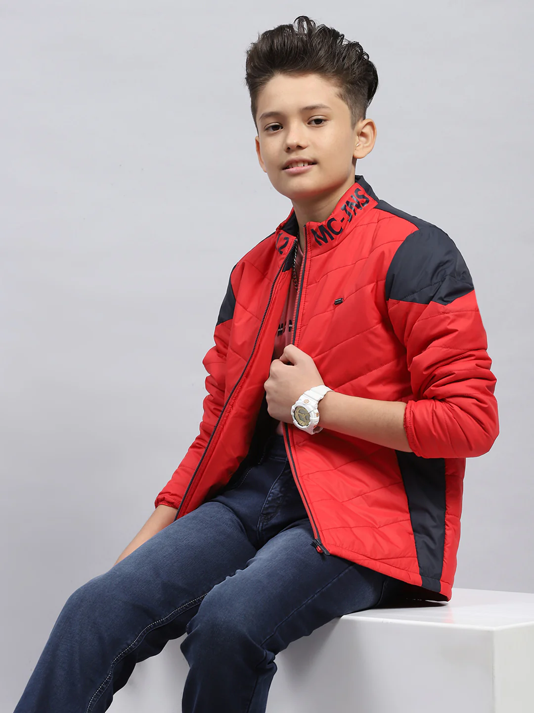 Boys Red Solid Mock Neck Full Sleeve Jacket - Image 6