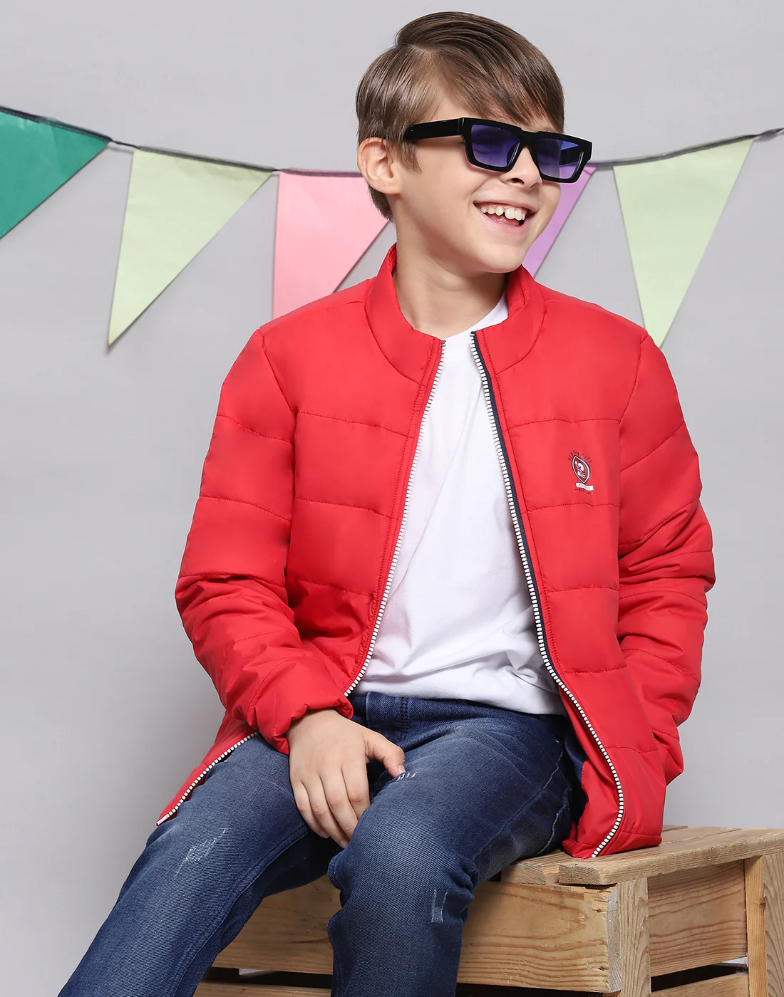 Boys Red Solid Stand Collar Full Sleeve Boys Jacket - Image 3