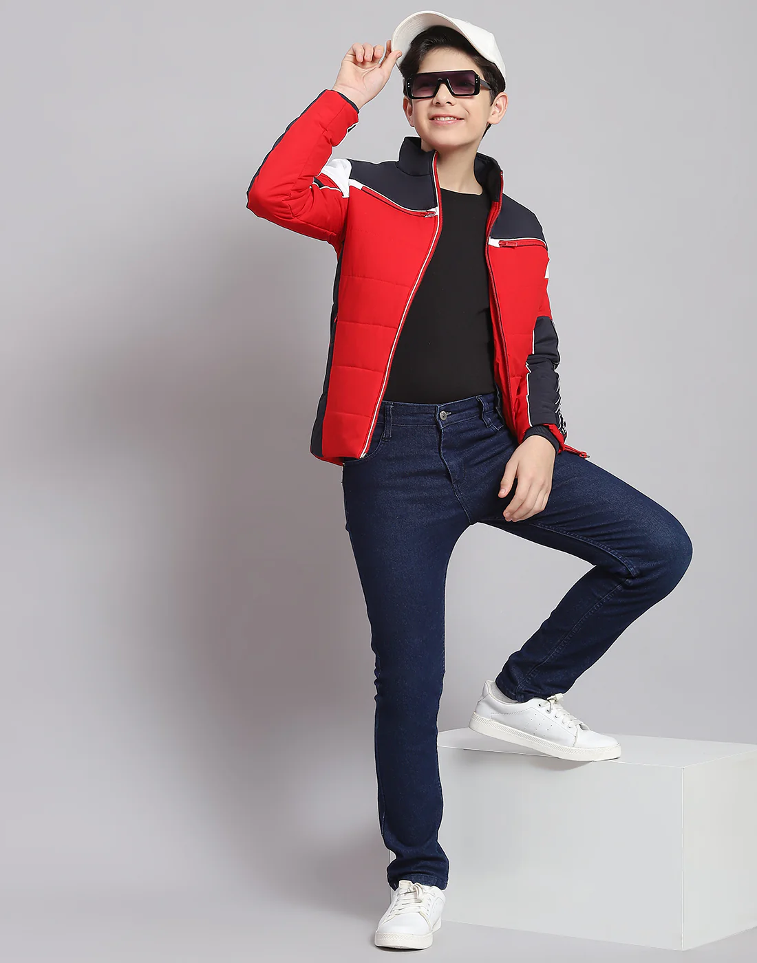 Boys Red Solid Stand Collar Full Sleeve Boys Jacket - Image 2