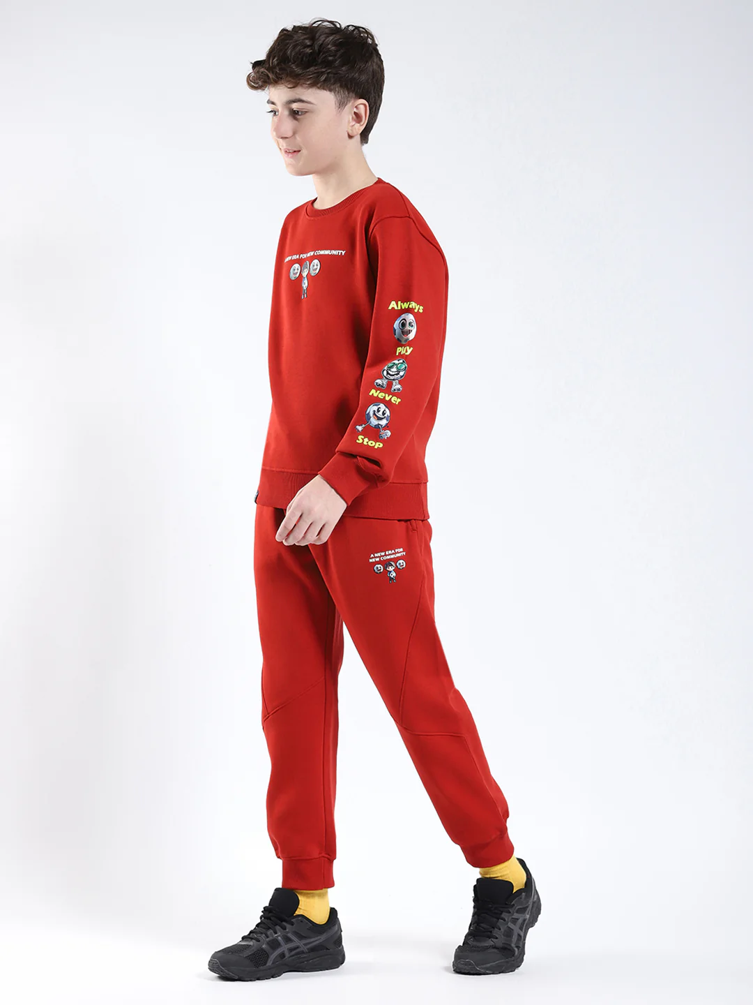 Boys Rust Printed Collar Full Sleeve Winter Tracksuit - Image 3