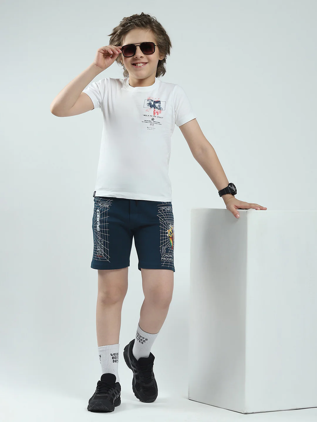 Boys Teal Blue Printed Regular Fit Bermuda - Image 2