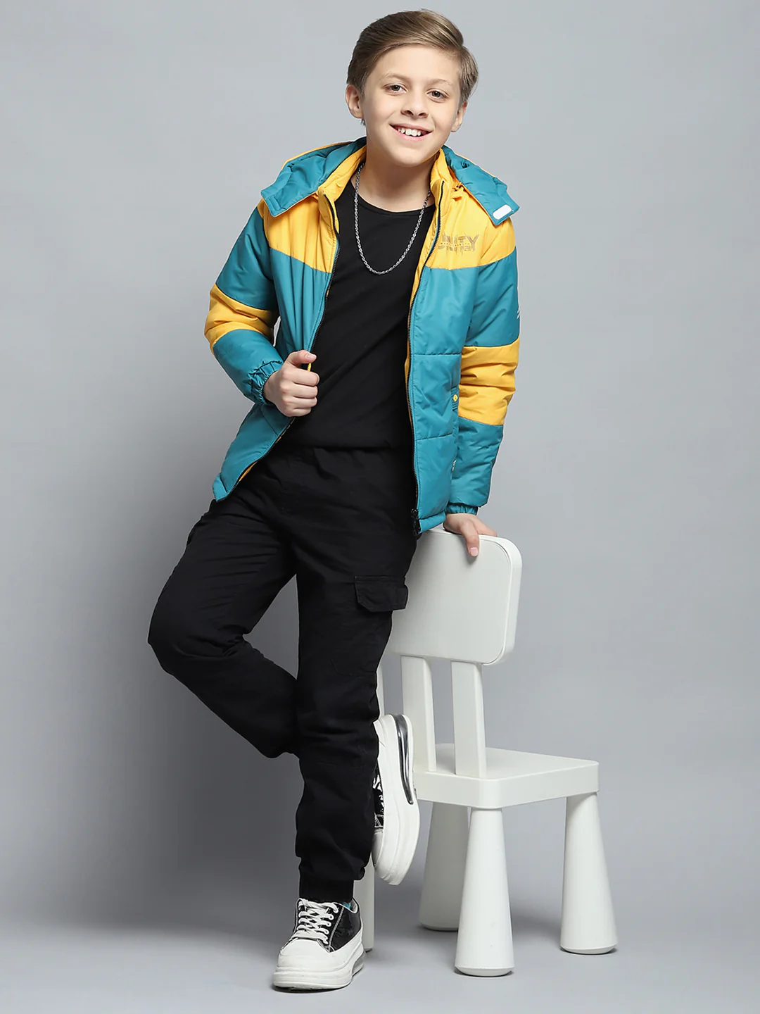 Boys Teal Blue & Yellow Printed Detachable Hood Full Sleeve Jacket - Image 2