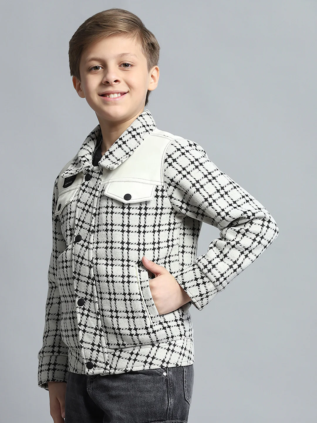 Boys White Check Collar Full Sleeve Jacket - Image 3