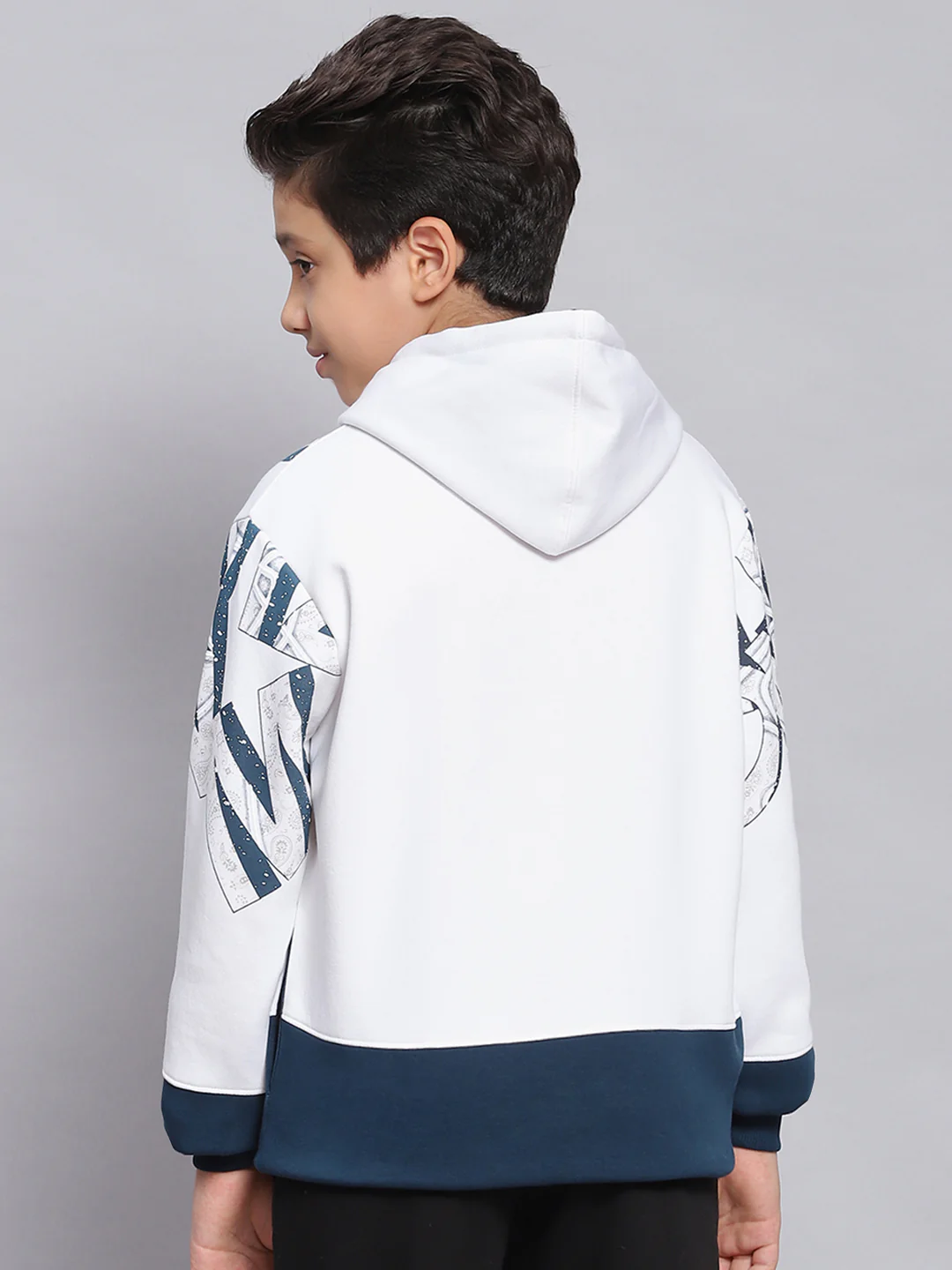 Boys White Printed Hooded Full Sleeve Sweatshirt - Image 5