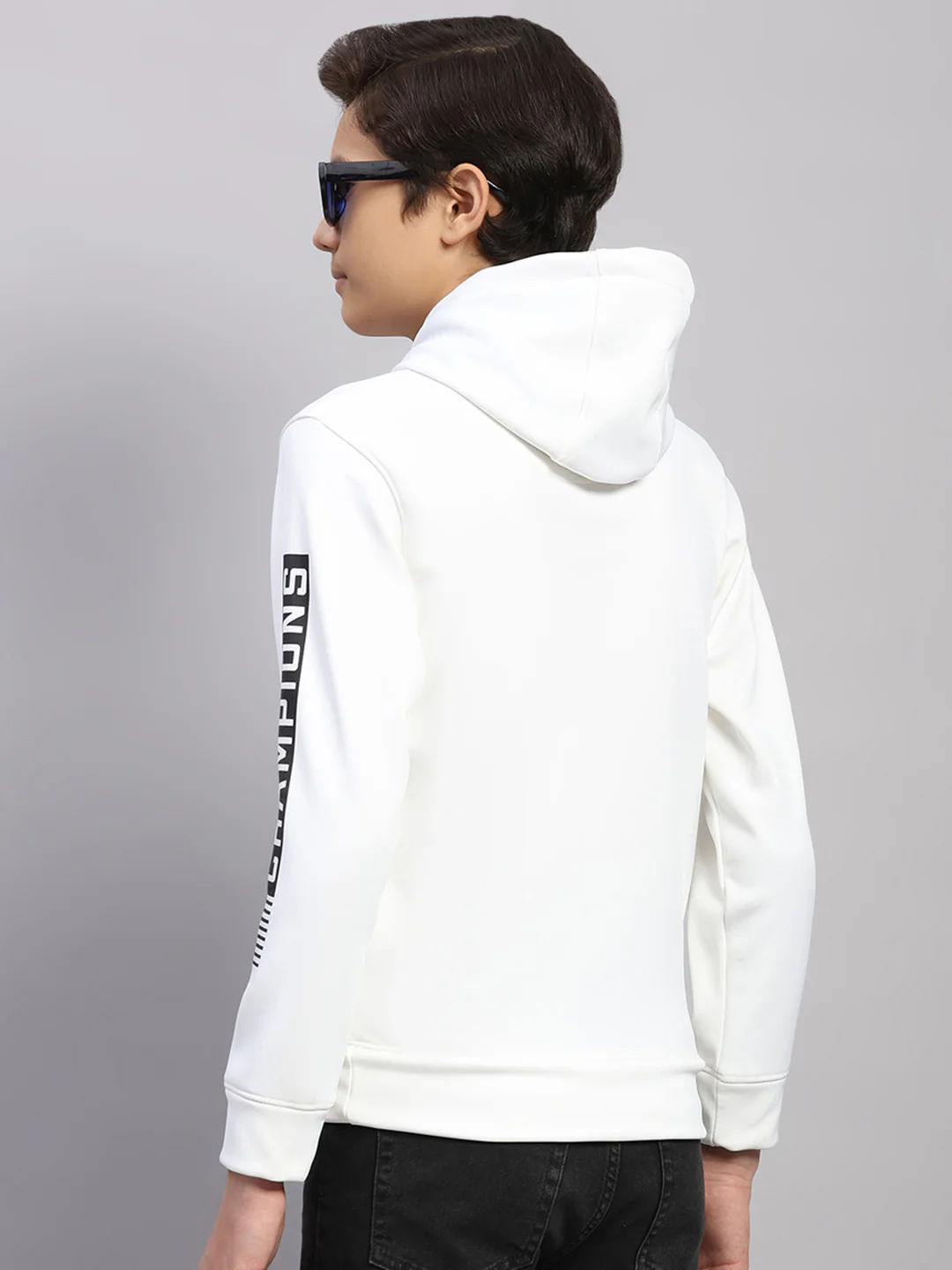 Boys White Printed Round Neck Full Sleeve Sweatshirt - Image 5