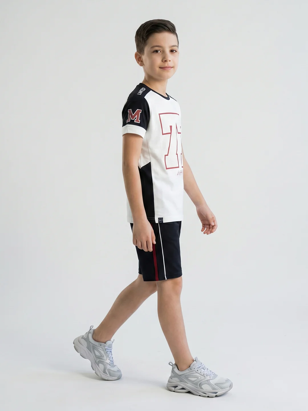 Boys White Printed Round Neck Half Sleeve Bermuda Set - Image 2