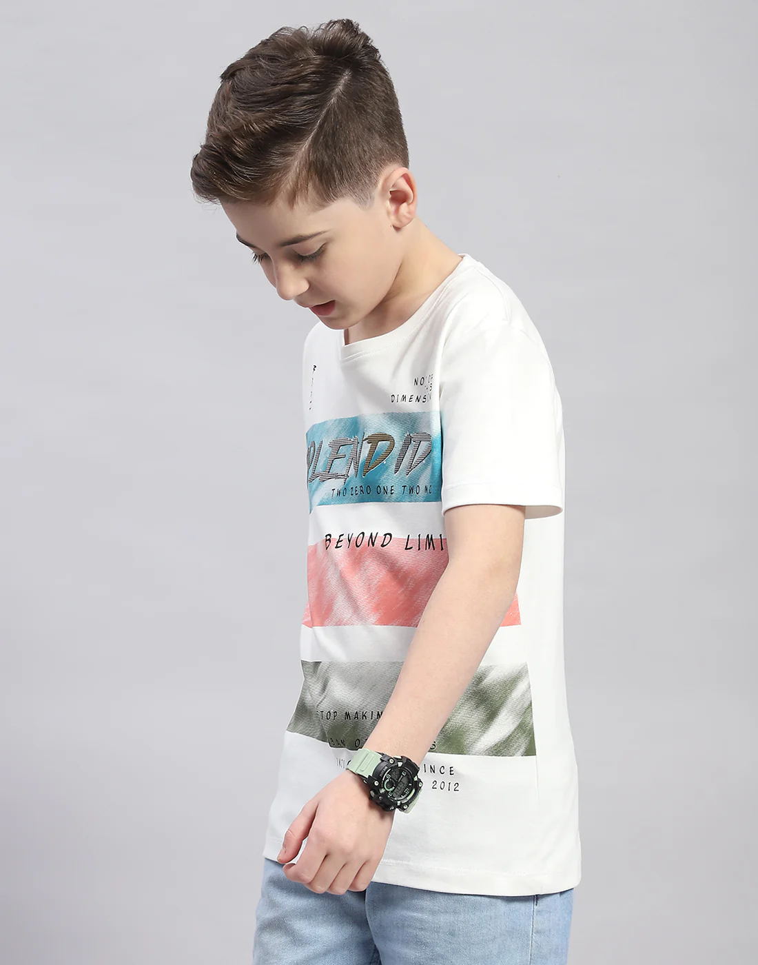 Boys White Printed Round Neck Half Sleeve T-Shirt - Image 3