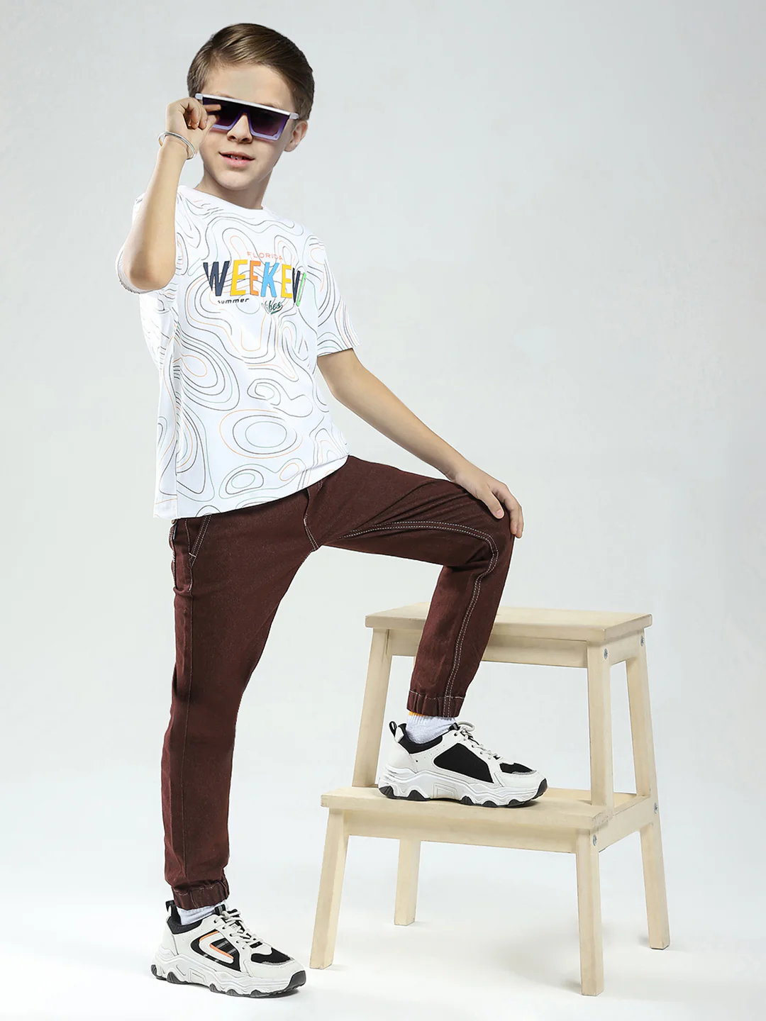 Boys White Printed Round Neck Half Sleeve T-Shirt - Image 6