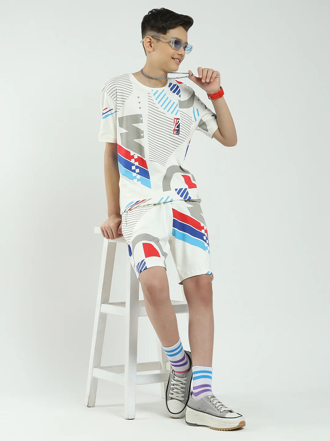 Boys White Printed Round Neck Half Sleeve Bermuda Set - Image 2