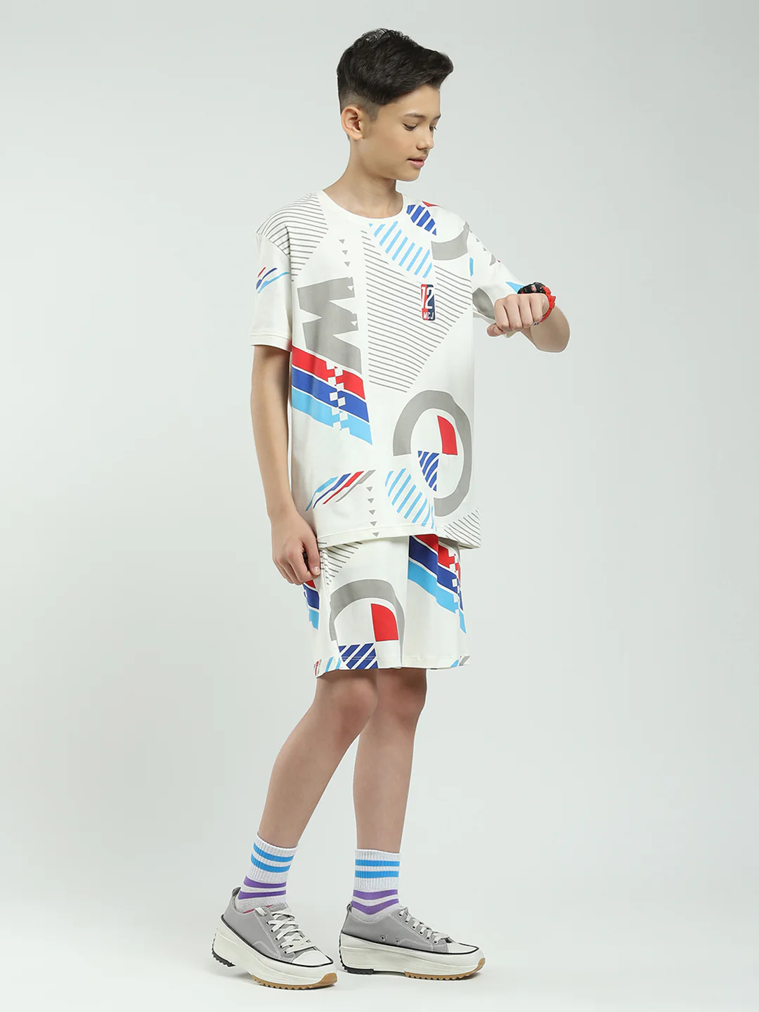 Boys White Printed Round Neck Half Sleeve Bermuda Set - Image 4
