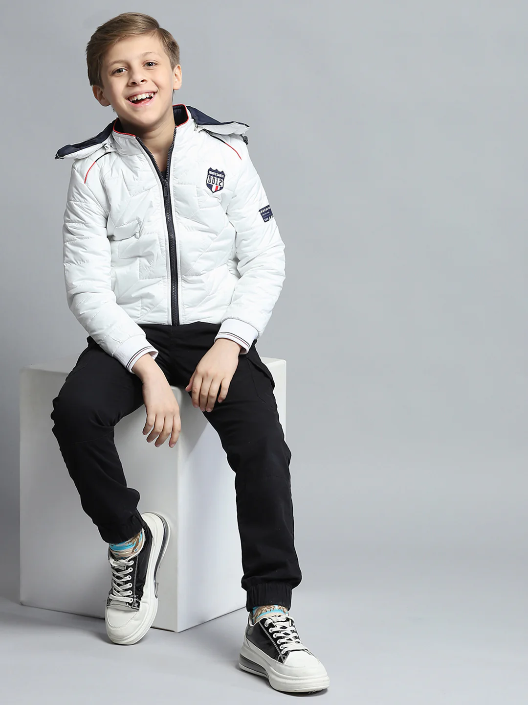 Boys White Self Design Detachable Hood Full Sleeve Jacket - Image 2