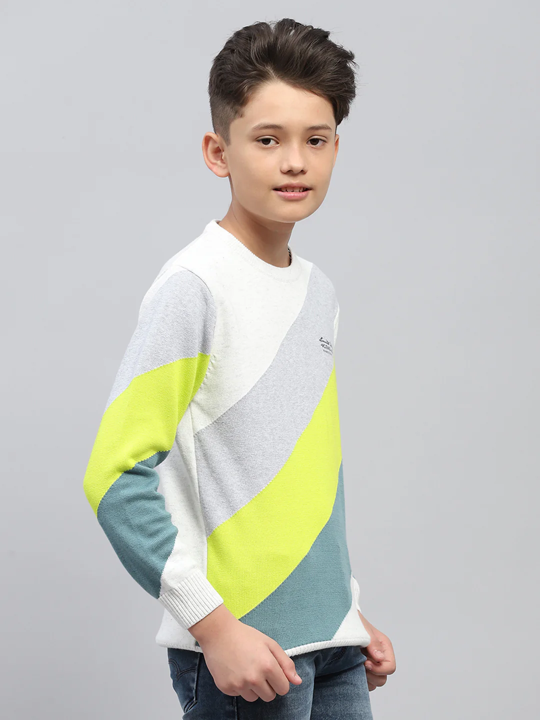 Boys White Self Design Round Neck Full Sleeve Pullover - Image 4