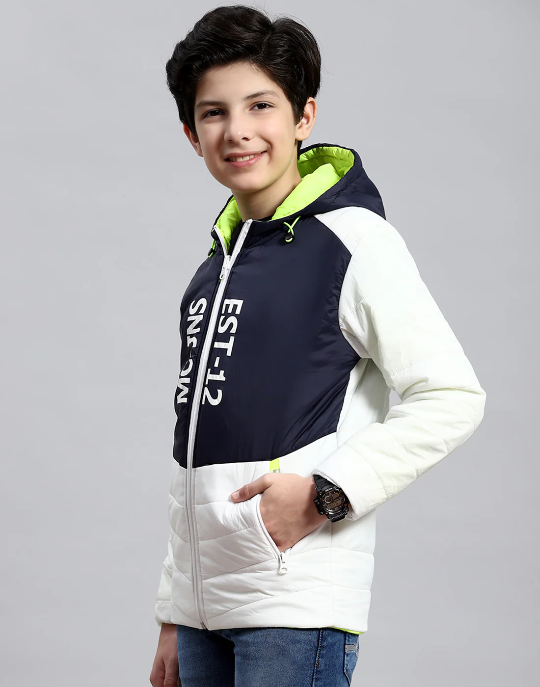 Boys White Solid Collar Full Sleeve Boys Jacket - Image 3