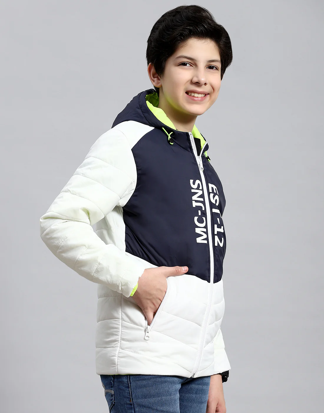 Boys White Solid Collar Full Sleeve Boys Jacket - Image 4