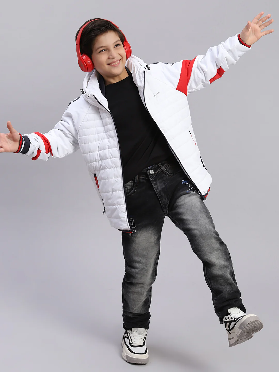 Boys White Solid Hooded Full Sleeve Boys Jacket - Image 3