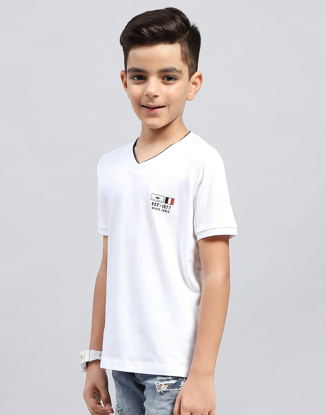Boys White Solid V Neck Half Sleeve T-Shirt - Image 4