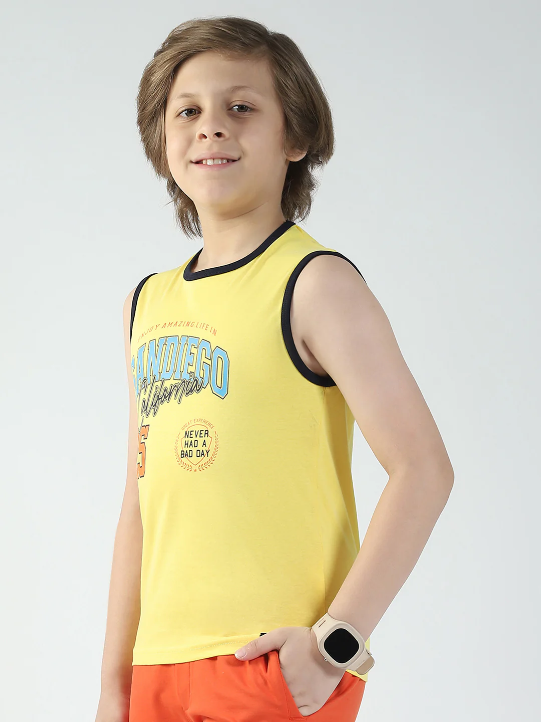 Boys Yellow & Black Printed Round Neck Sleeveless T-Shirt (Pack of 2) - Image 8