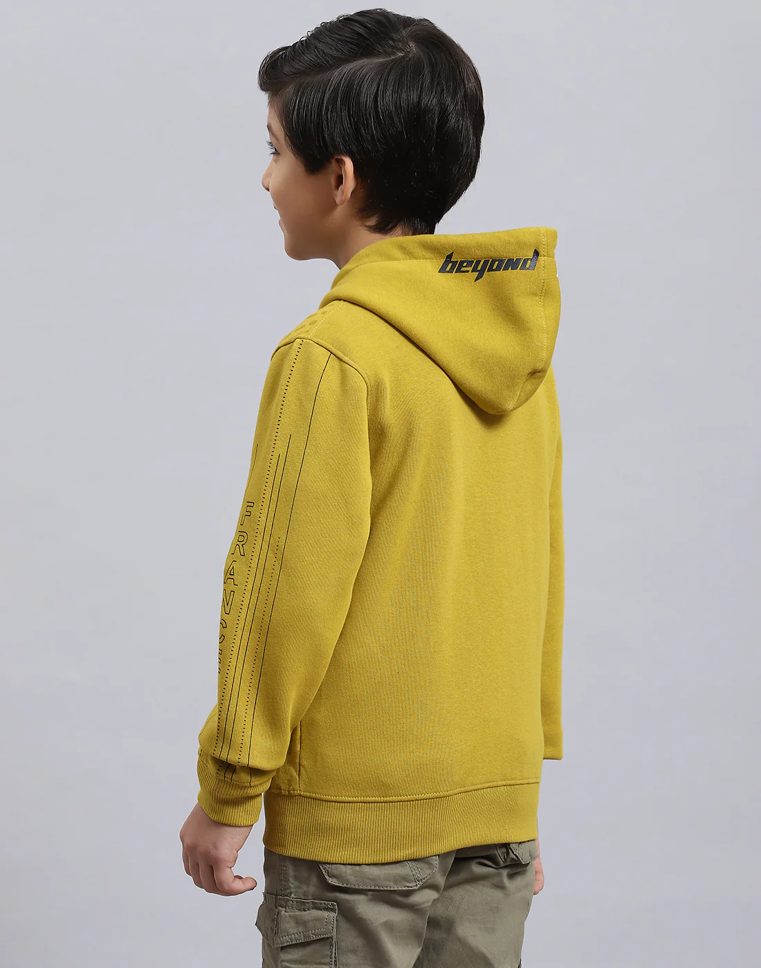 Boys Yellow Printed Hooded Full Sleeve Sweatshirt - Image 5