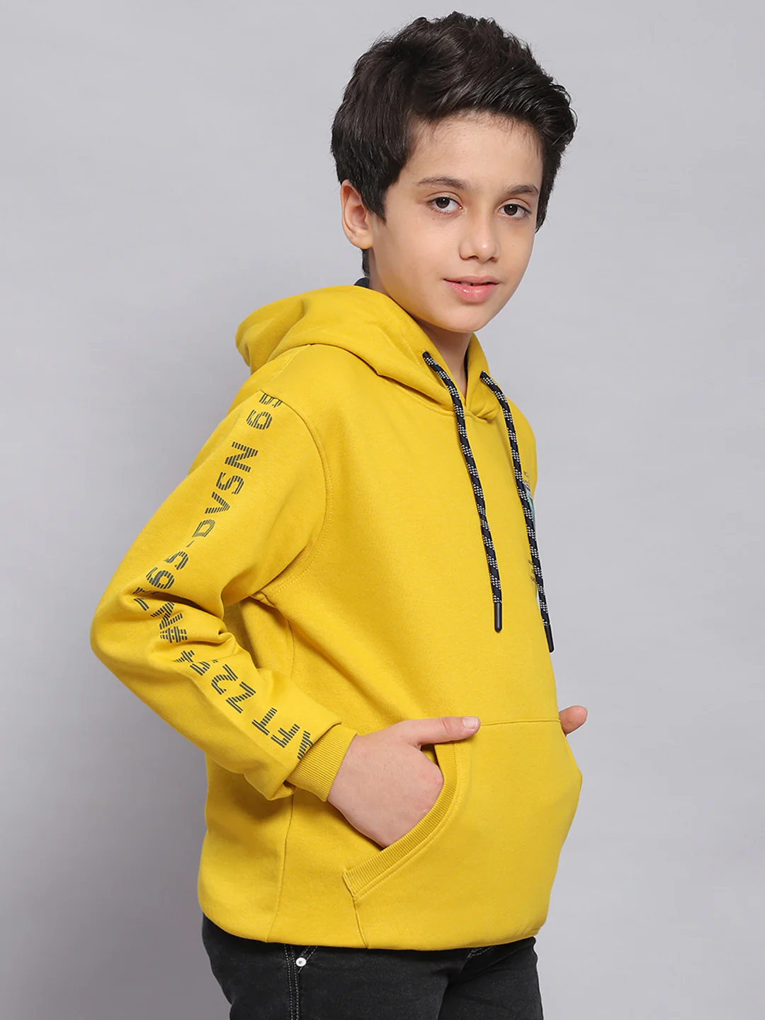 Boys Yellow Printed Hooded Full Sleeve Sweatshirt - Image 4