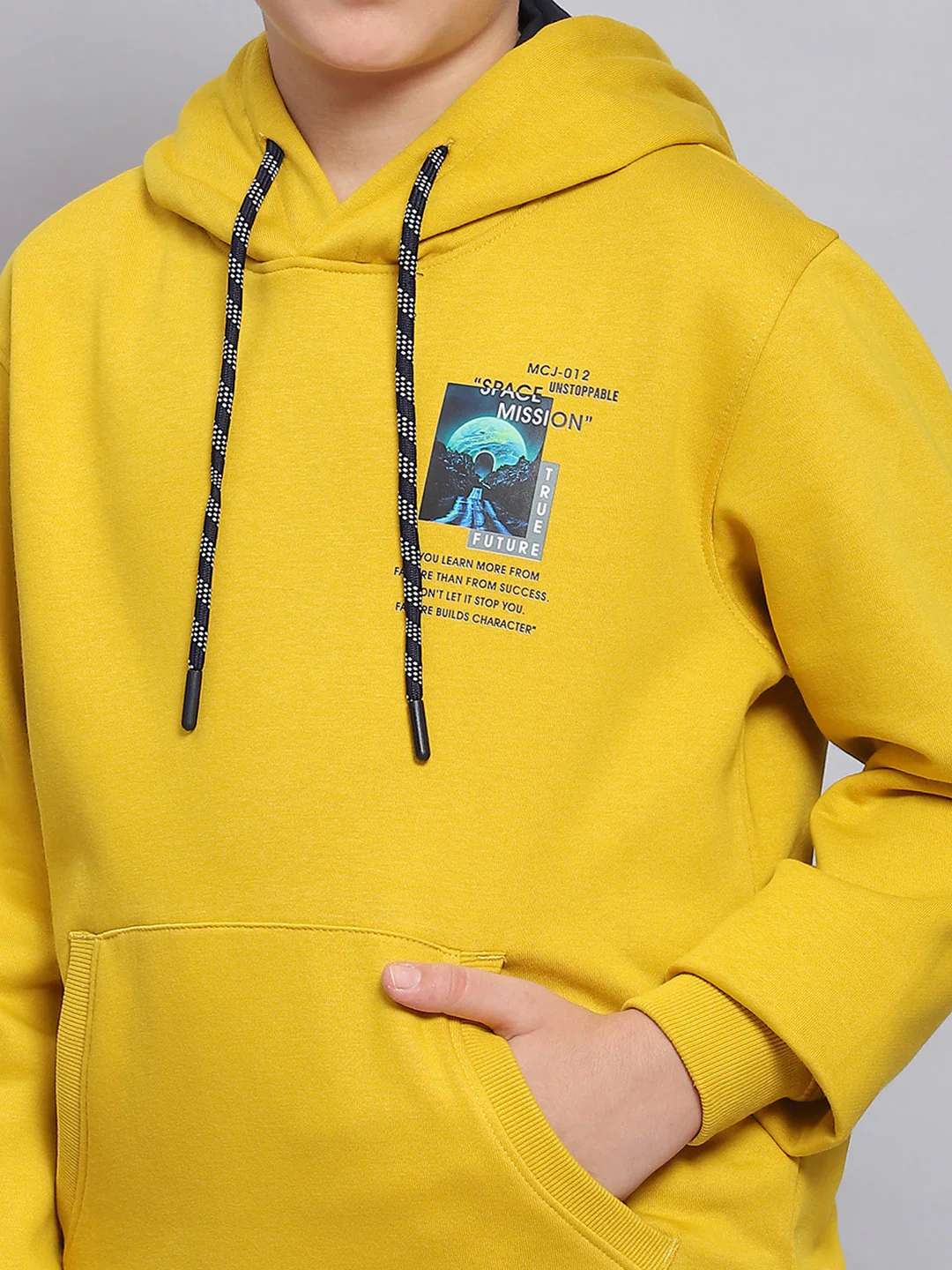 Boys Yellow Printed Hooded Full Sleeve Sweatshirt - Image 6