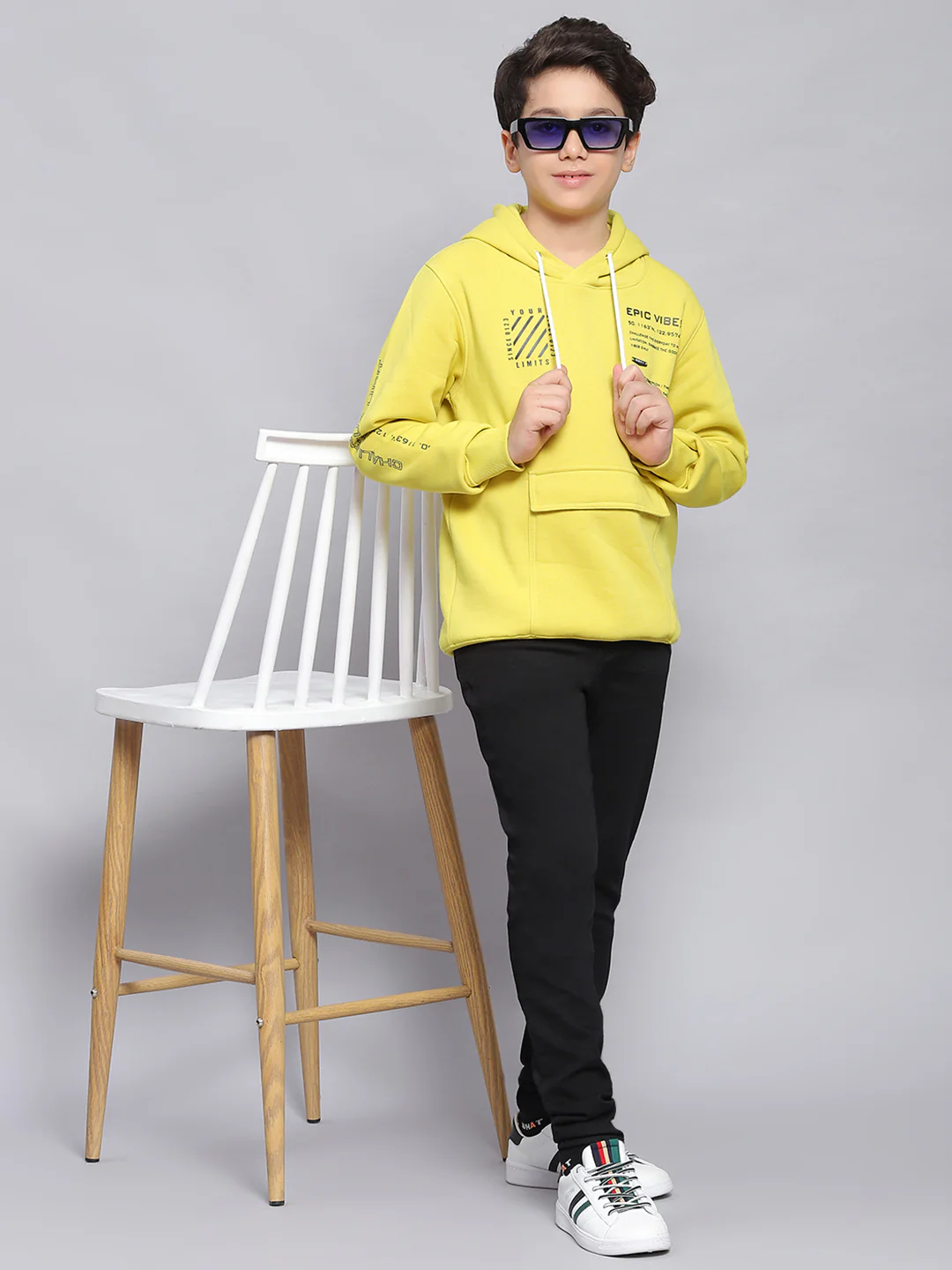 Boys Yellow Printed Hooded Full Sleeve Sweatshirt - Image 2