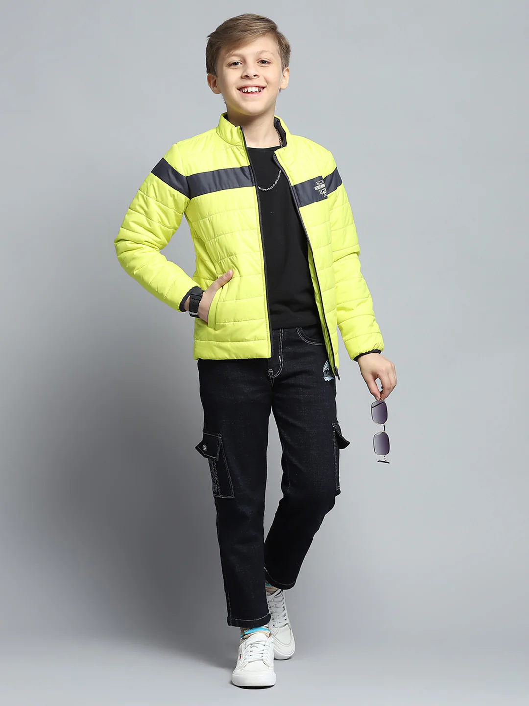 Boys Yellow Printed Mock Neck Full Sleeve Jacket - Image 2