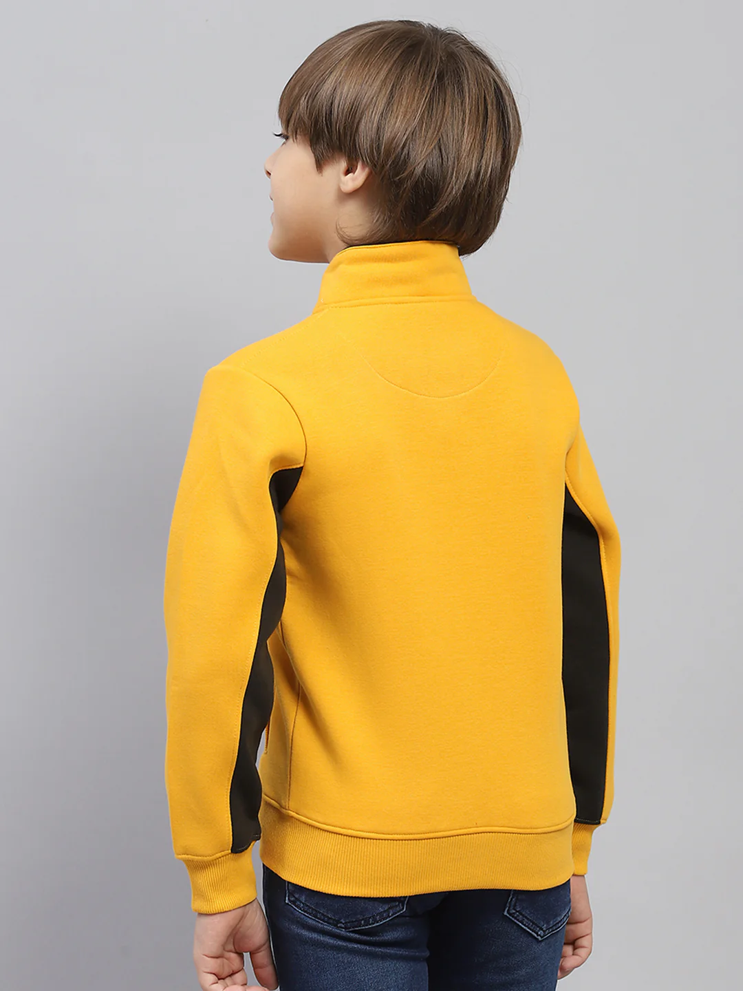 Boys Yellow Printed Mock Neck Full Sleeve Sweatshirt - Image 4