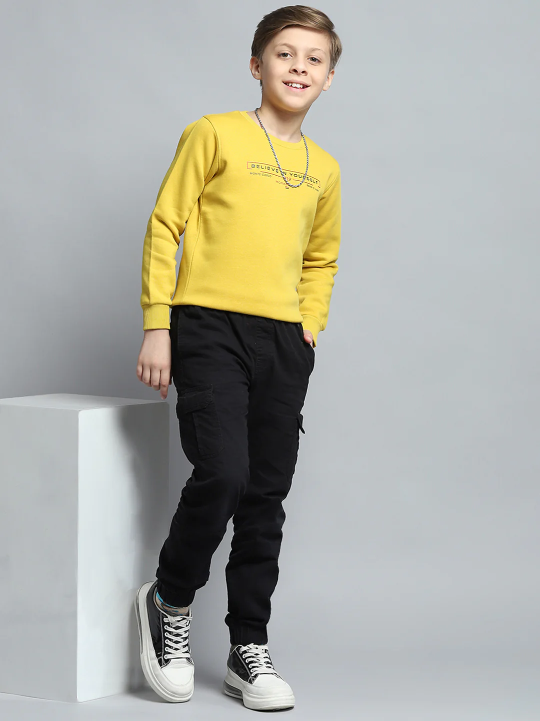 Boys Yellow Printed Round Neck Full Sleeve Pullover - Image 2