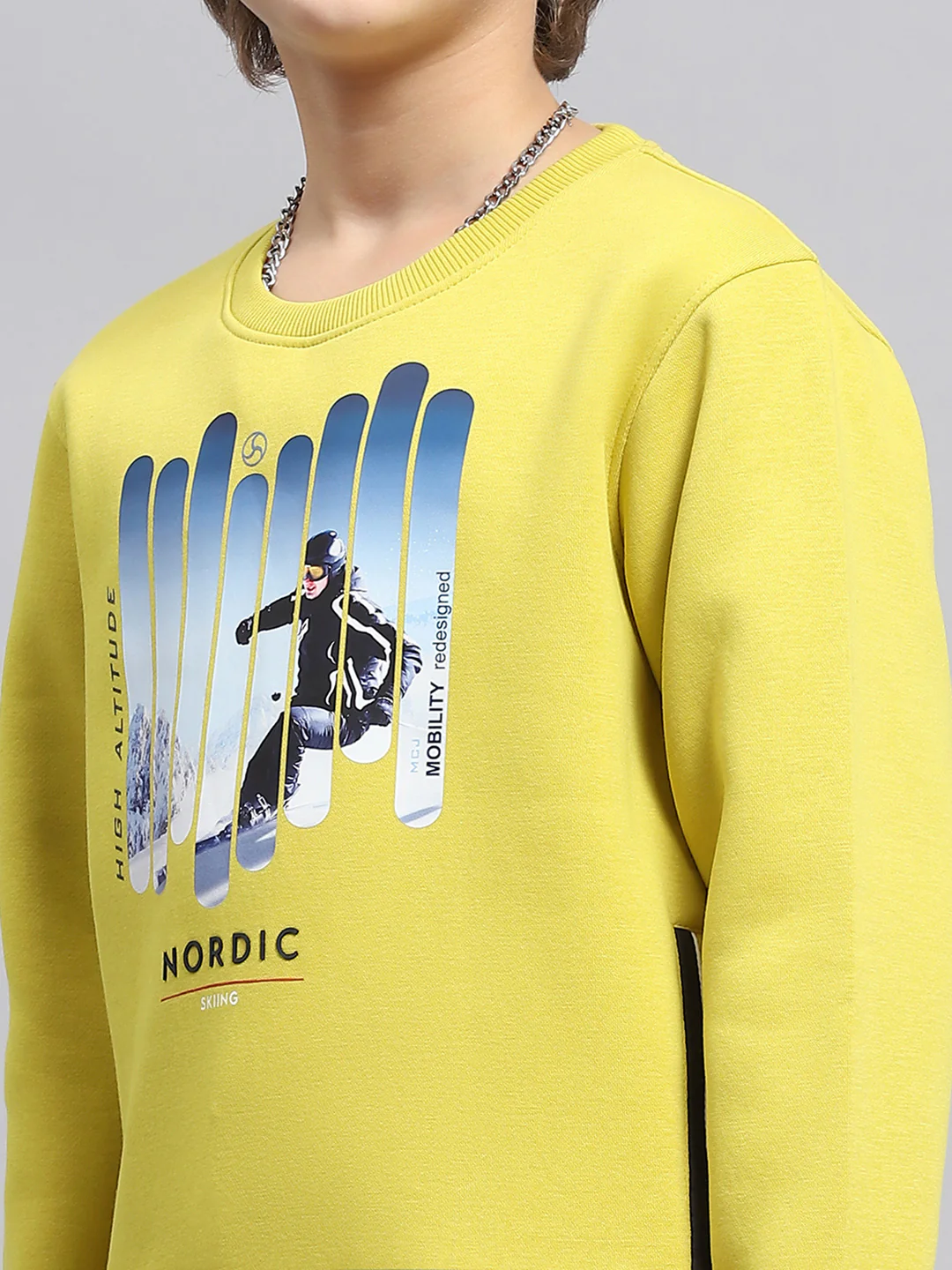 Boys Yellow Printed Round Neck Full Sleeve Sweatshirt - Image 6