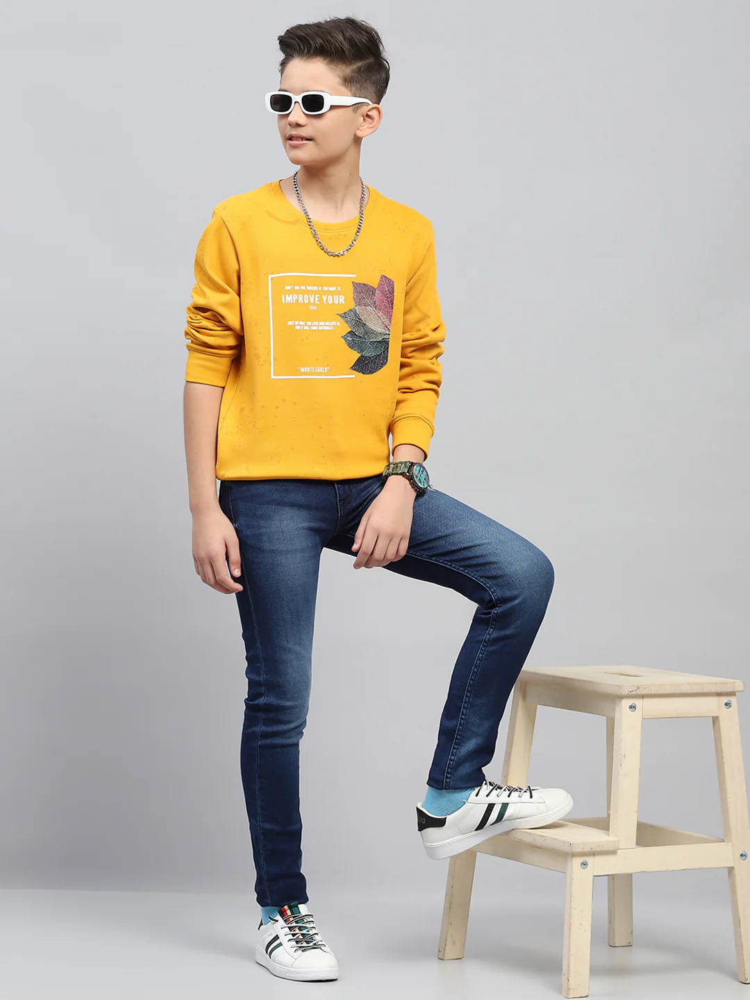 Boys Yellow Printed Round Neck Full Sleeve Sweatshirt - Image 2