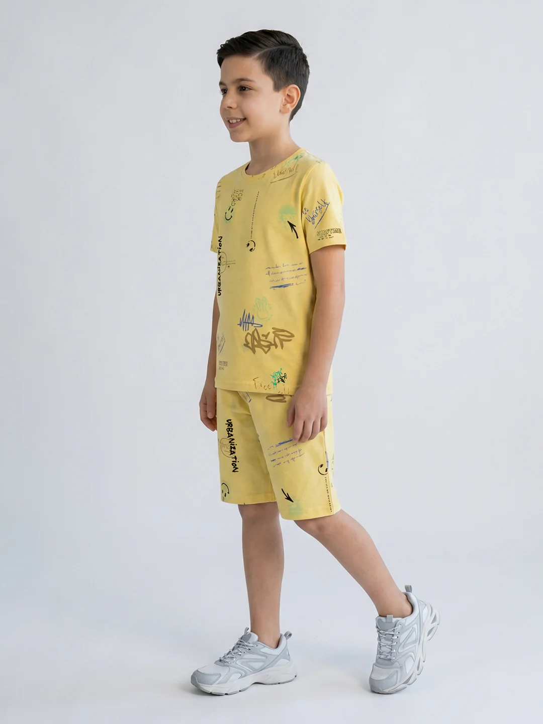 Boys Yellow Printed Round Neck Half Sleeve Cords Set - Image 2