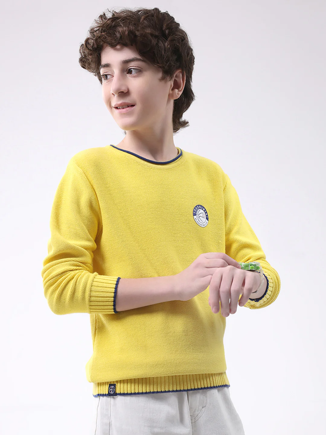 Boys Yellow Solid Round Neck Full Sleeve Pullover - Image 4