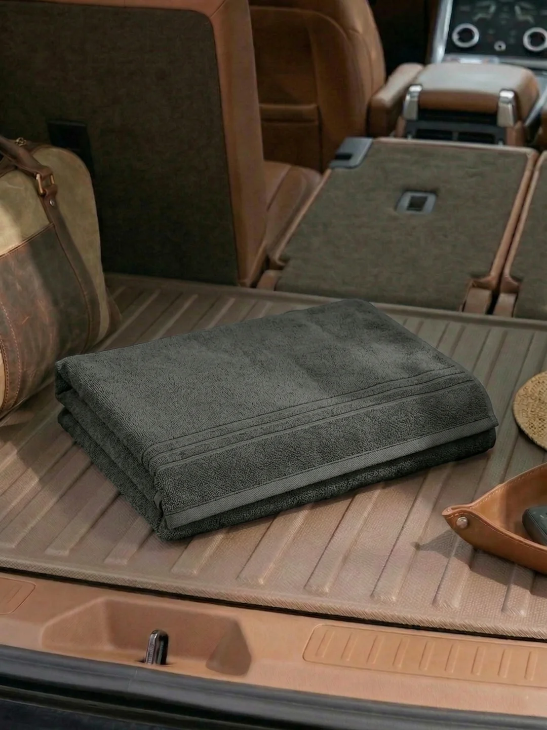 Charcoal Pure Cotton Solid 340 GSM Car Towel 1 Piece (Soho Collection)