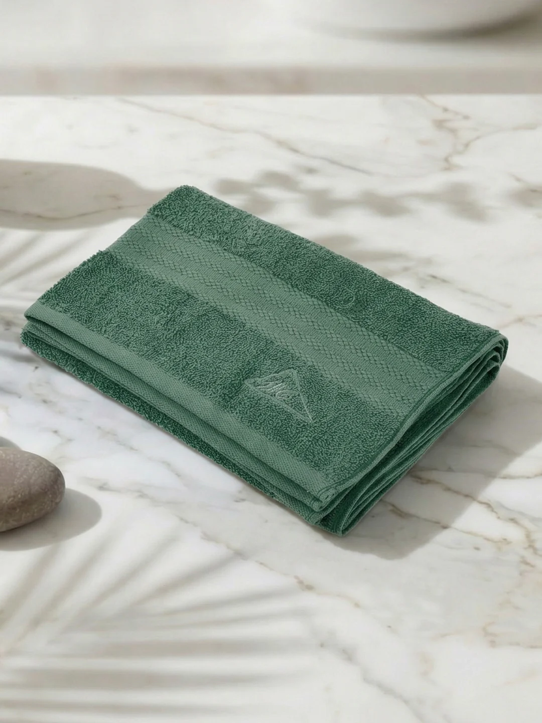 Essential Elm Green 100% Cotton Solid 380 GSM Bath Towel Jazz Small 1 Pc Pvc Pack - Image 2