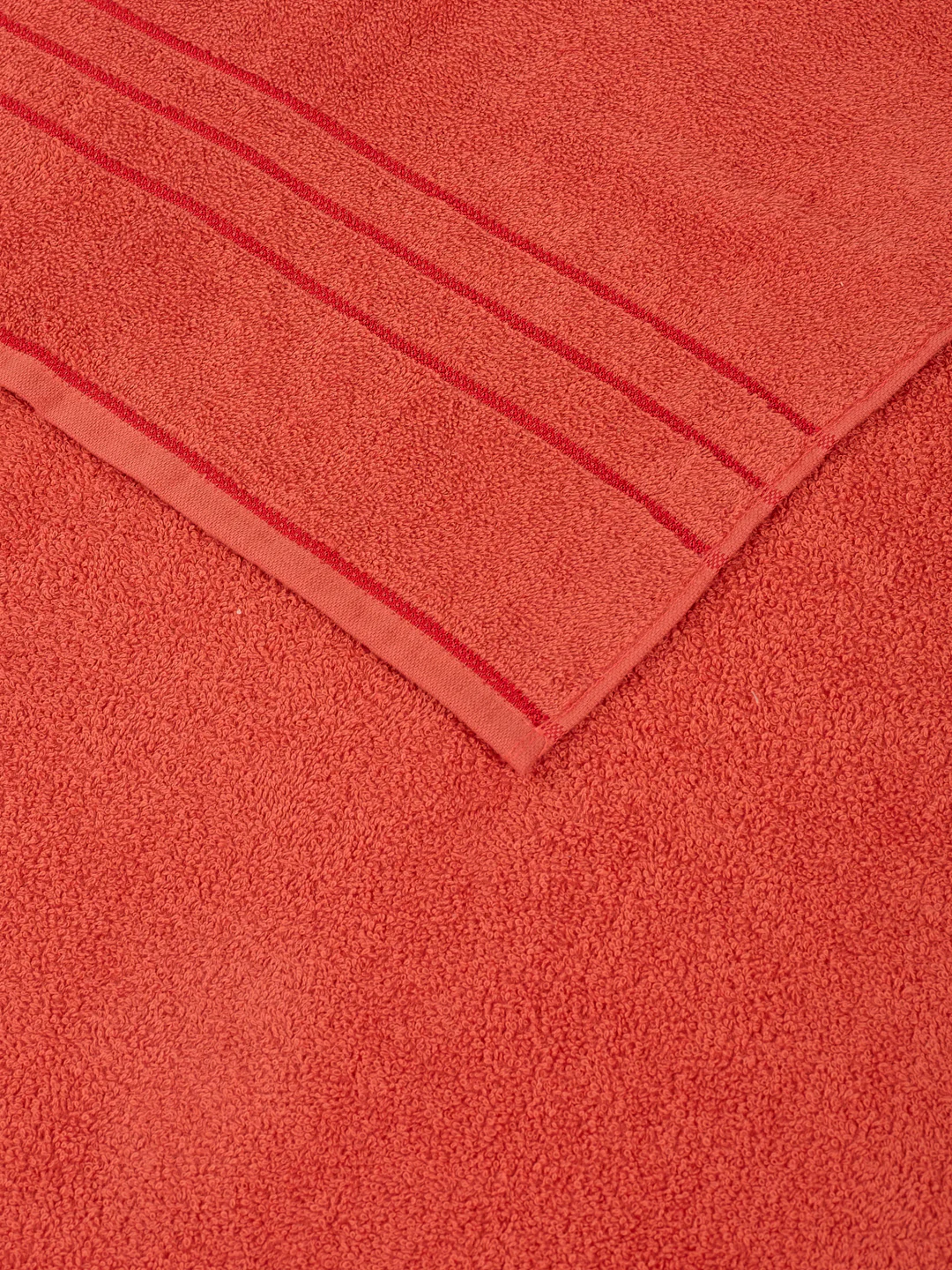 Essential Red 100% Cotton Solid 340 GSM Bath Towel Soho 1 Pc Pvc Pack - Image 6