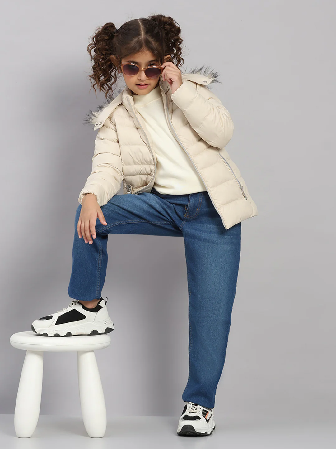Girls Beige Self Design Hooded Full Sleeve Jacket - Image 2