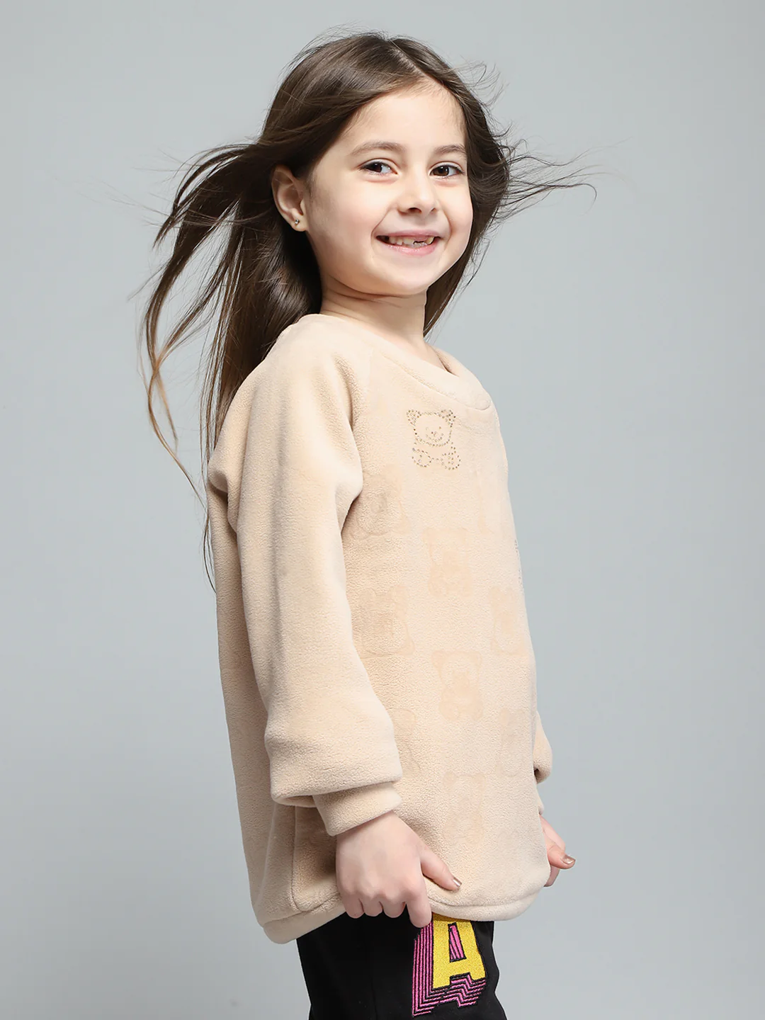 Girls Beige Self Design Round Neck Full Sleeve Sweatshirt - Image 4