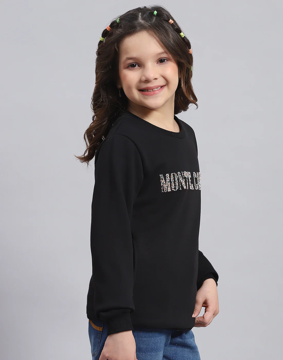 Girls Black Embellished Round Neck Full Sleeve Sweatshirt - Image 4