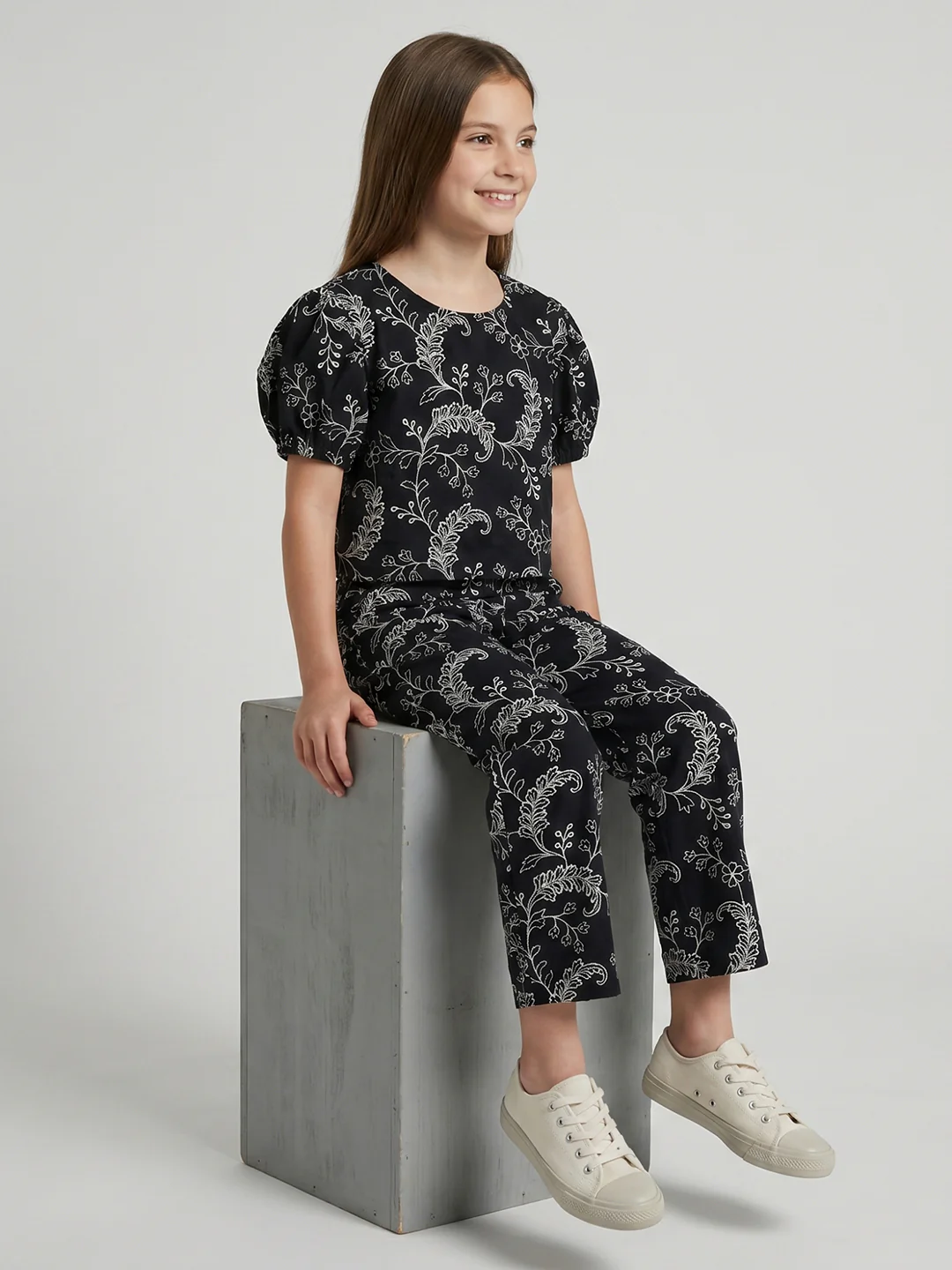Girls Black Embroidered Round Neck Half Sleeve Cords Set - Image 5